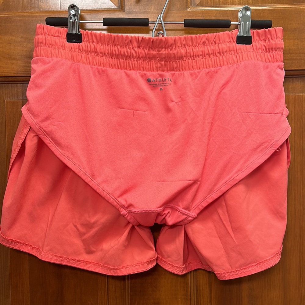 Athleta Lined Running Shorts Size Medium - Picture 3 of 4